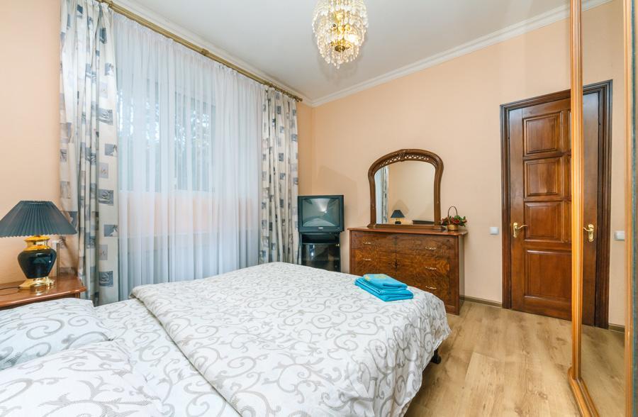 קייב Two Bedroom Apartment On Liuteranska Street מראה חיצוני תמונה